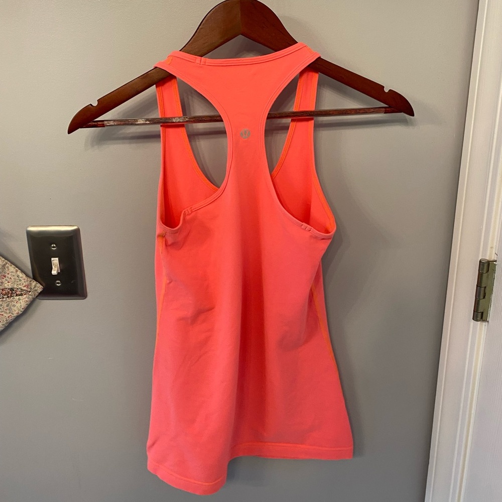 Lululemon tank